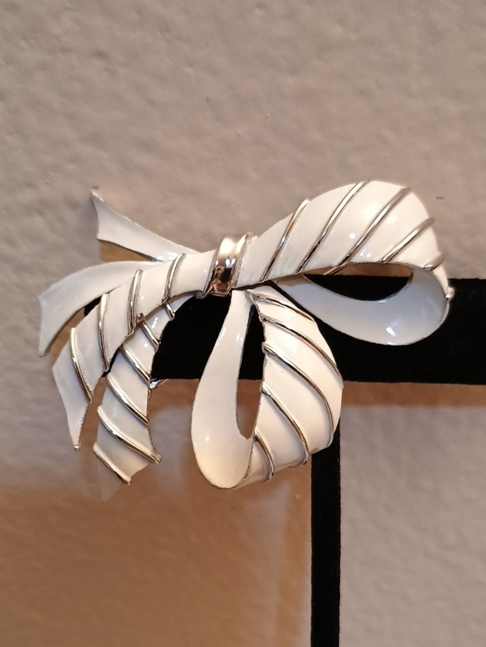 Crown Trifari White Enamel Ribbon Bow Brooch